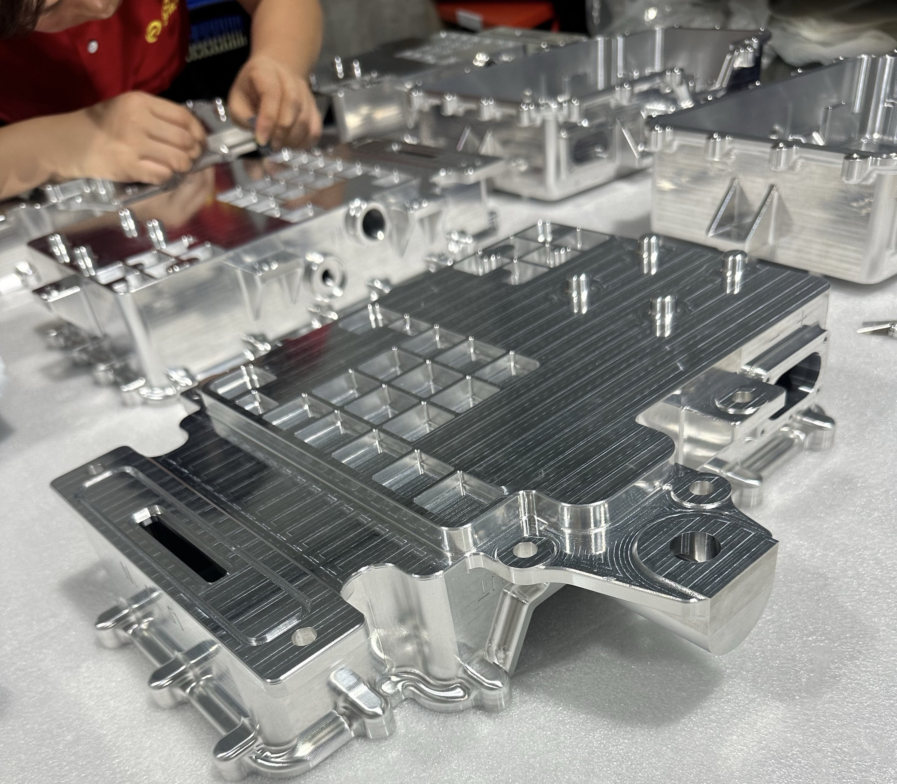 China 4-Axis & 5-Axis CNC Machining China 4-Axis & 5-Axis CNC Machining